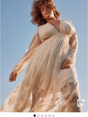 Lace Empire-Waist Maxi Dress in Cream